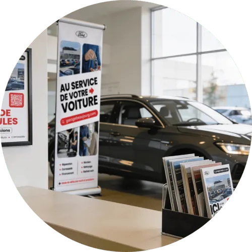 supports de communication automobile en concession avec affiches et brochures