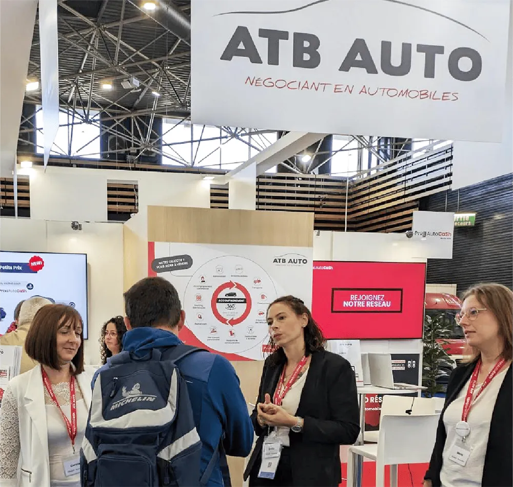 &eacute;quipe ATB Auto lors du salon automobile Equip Auto